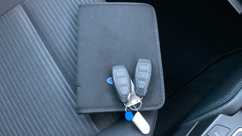 Ford Focus 1.0 EcoBoost 125 Titanium 5dr Petrol Hatchback